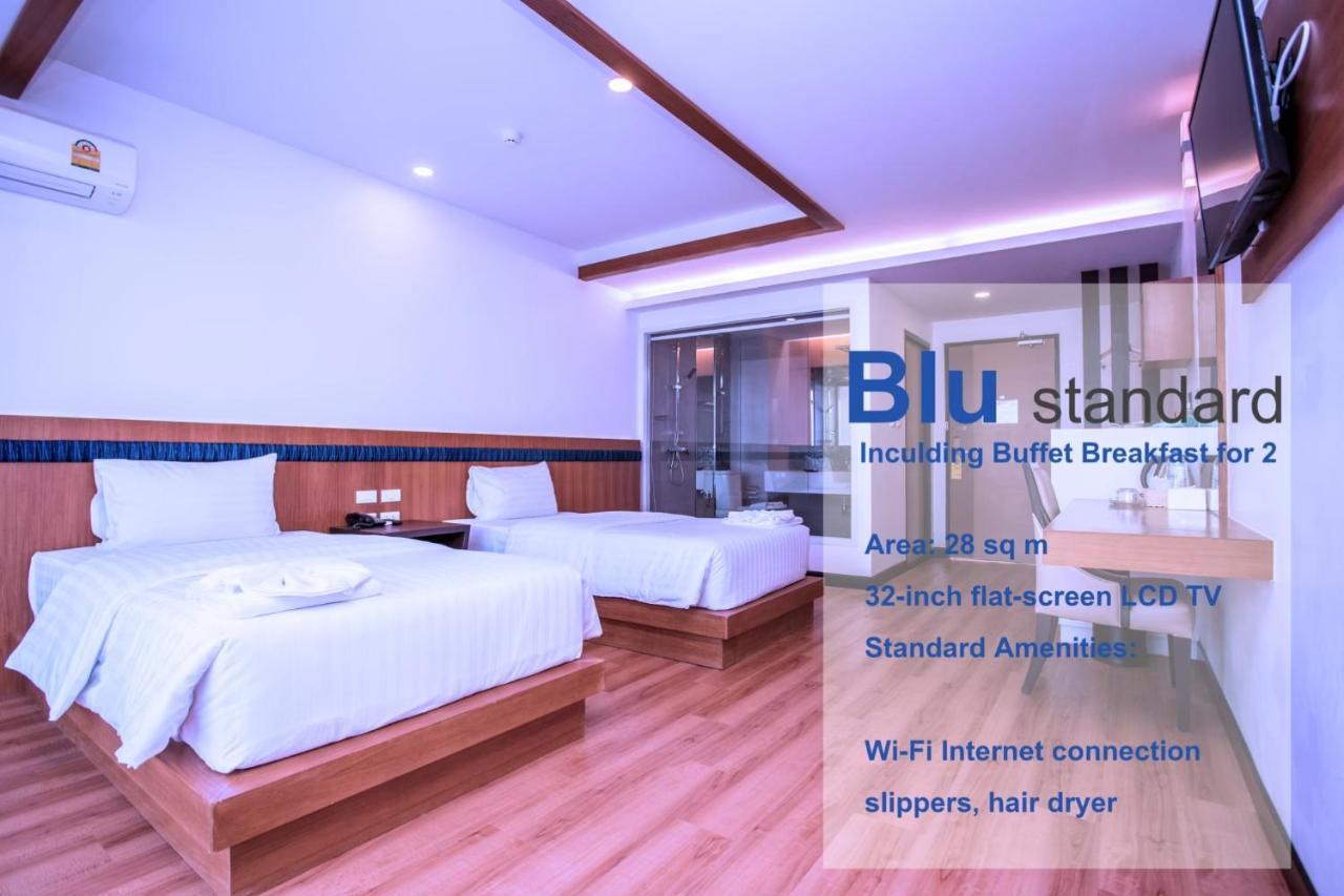 Blu Hotel Нахон Паном Екстериор снимка